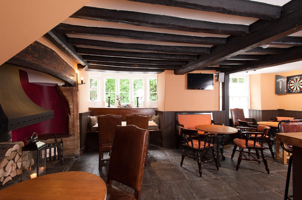 The Wychwood Inn Shipton under Wychwood Екстериор снимка