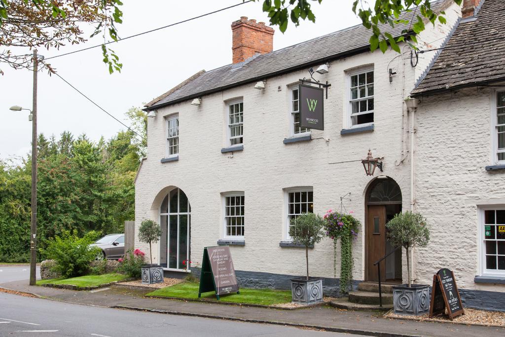 The Wychwood Inn Shipton under Wychwood Екстериор снимка